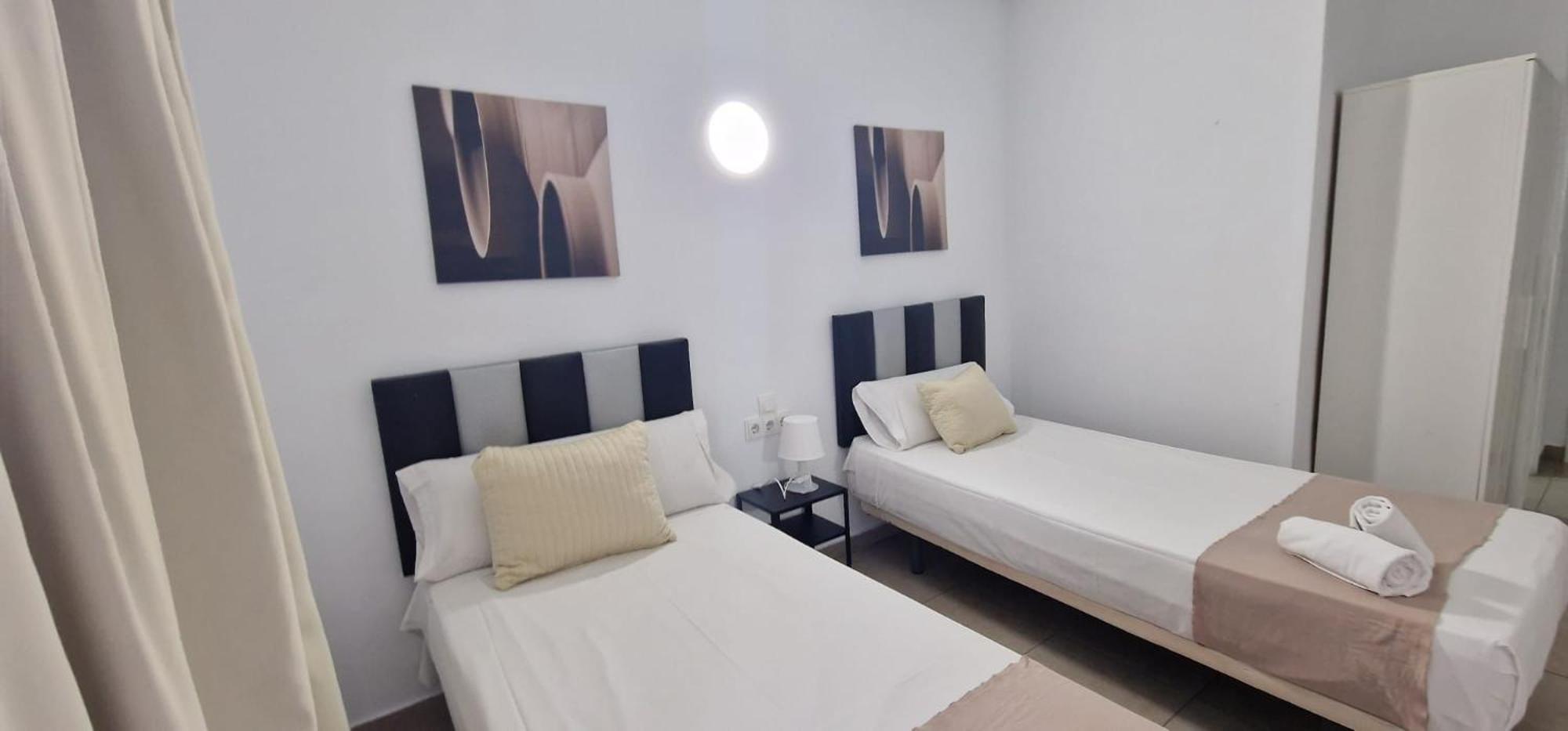 Hotel Marbella Фуенхірола Екстер'єр фото
